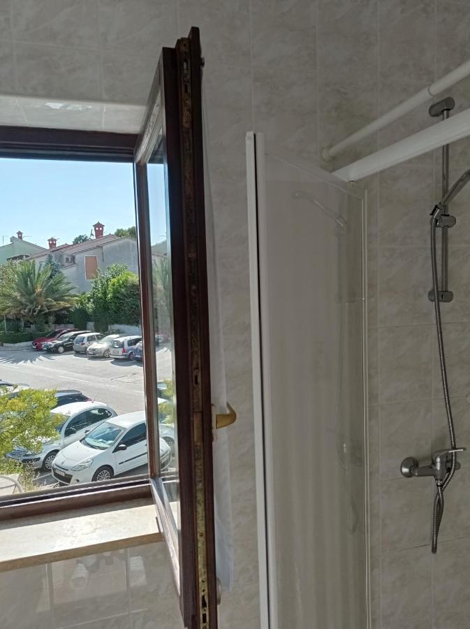 "Sunny" - Studio Apartment Pula Exterior photo